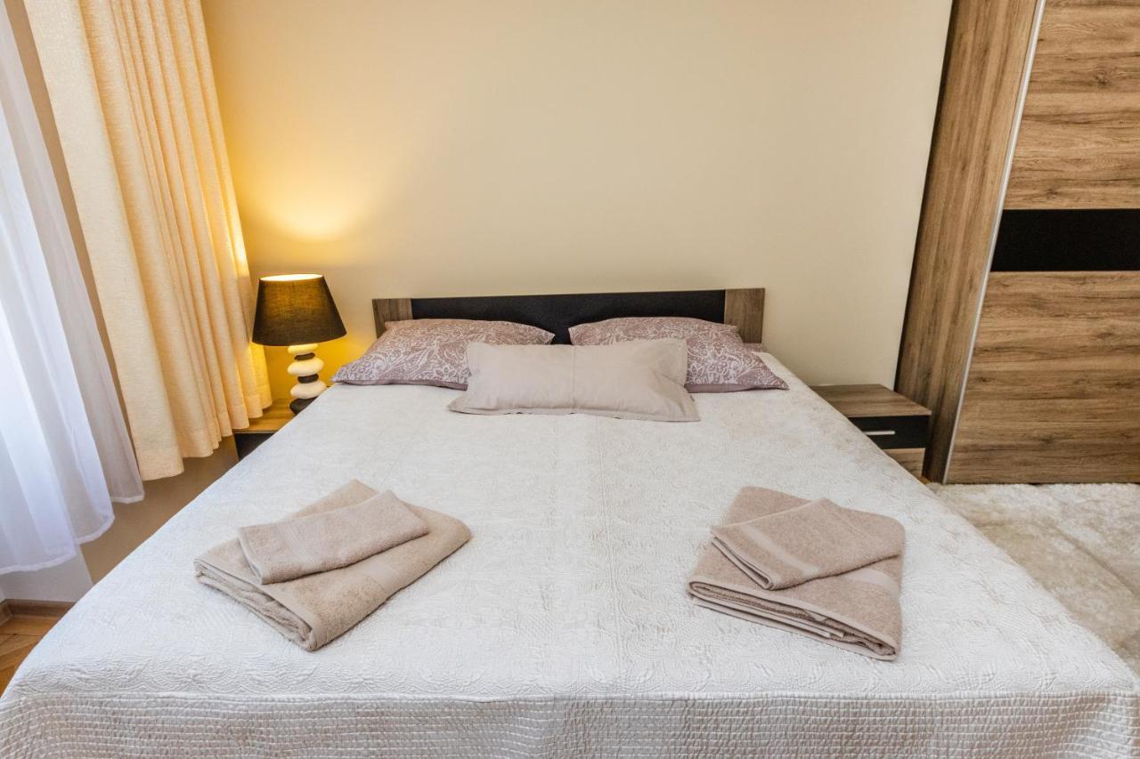 布拉格Prostorny Tripokojovy Apartman U Nabrezi Vltavy公寓 外观 照片