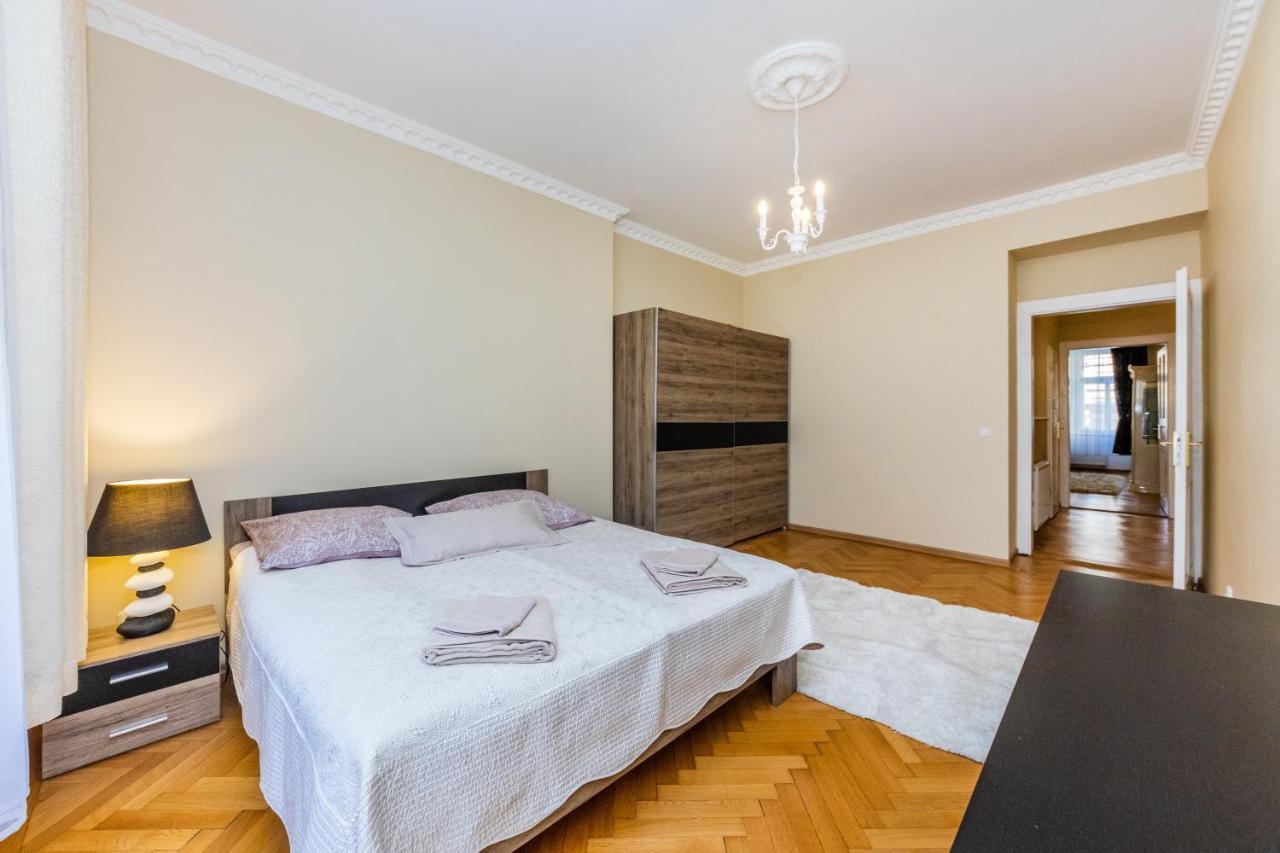 布拉格Prostorny Tripokojovy Apartman U Nabrezi Vltavy公寓 外观 照片