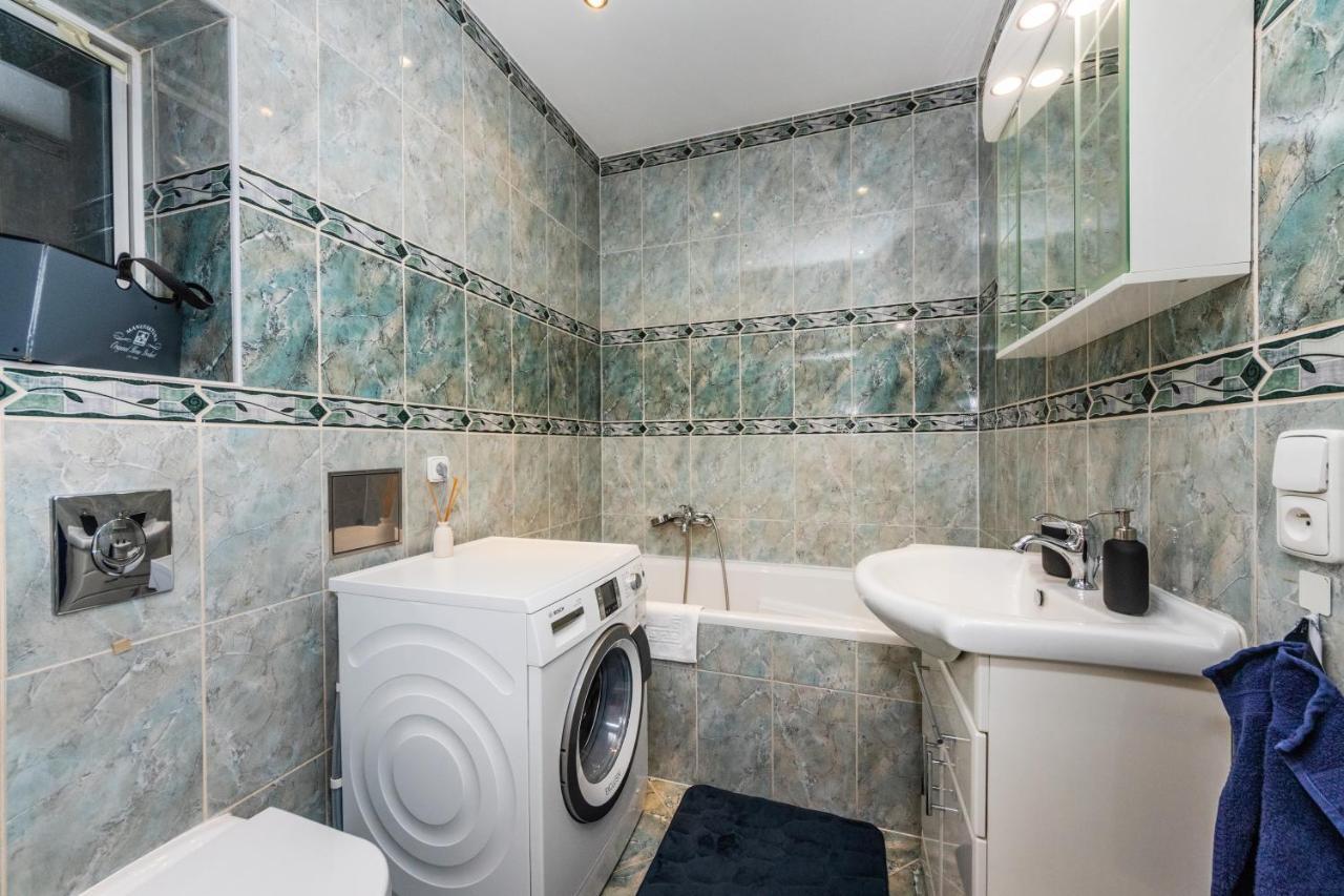 布拉格Prostorny Tripokojovy Apartman U Nabrezi Vltavy公寓 外观 照片